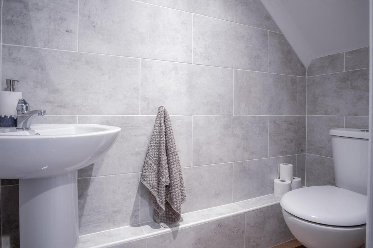 Ramsey Apartment - 2 Bedroom Apartment - Tenby Exterior foto