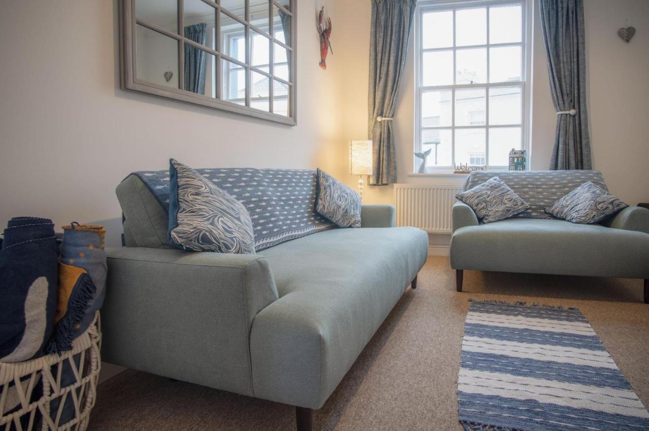 Ramsey Apartment - 2 Bedroom Apartment - Tenby Exterior foto